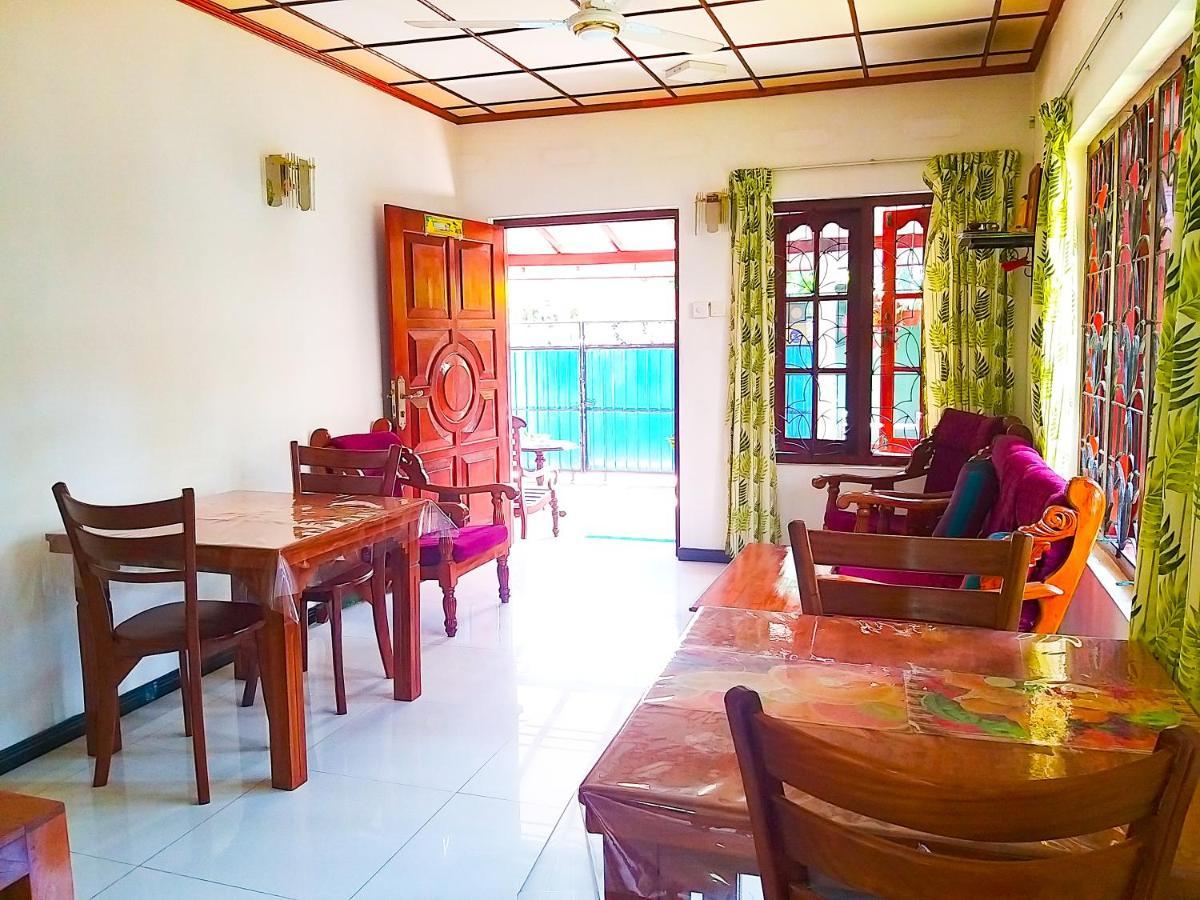 Sahana Sri Villa Bentota Exterior photo